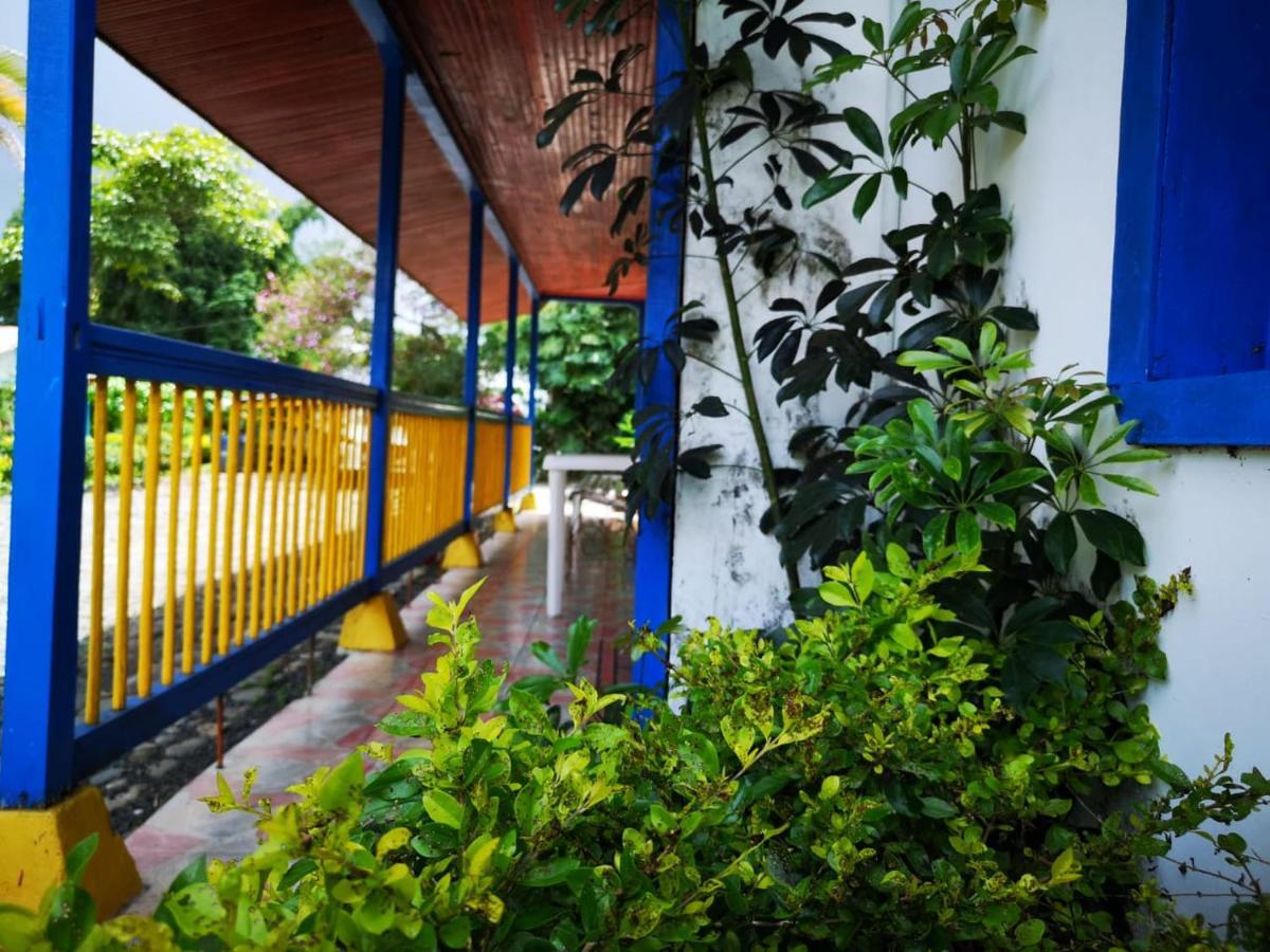 Hostal Campestre El Santuario フィランディア エクステリア 写真
