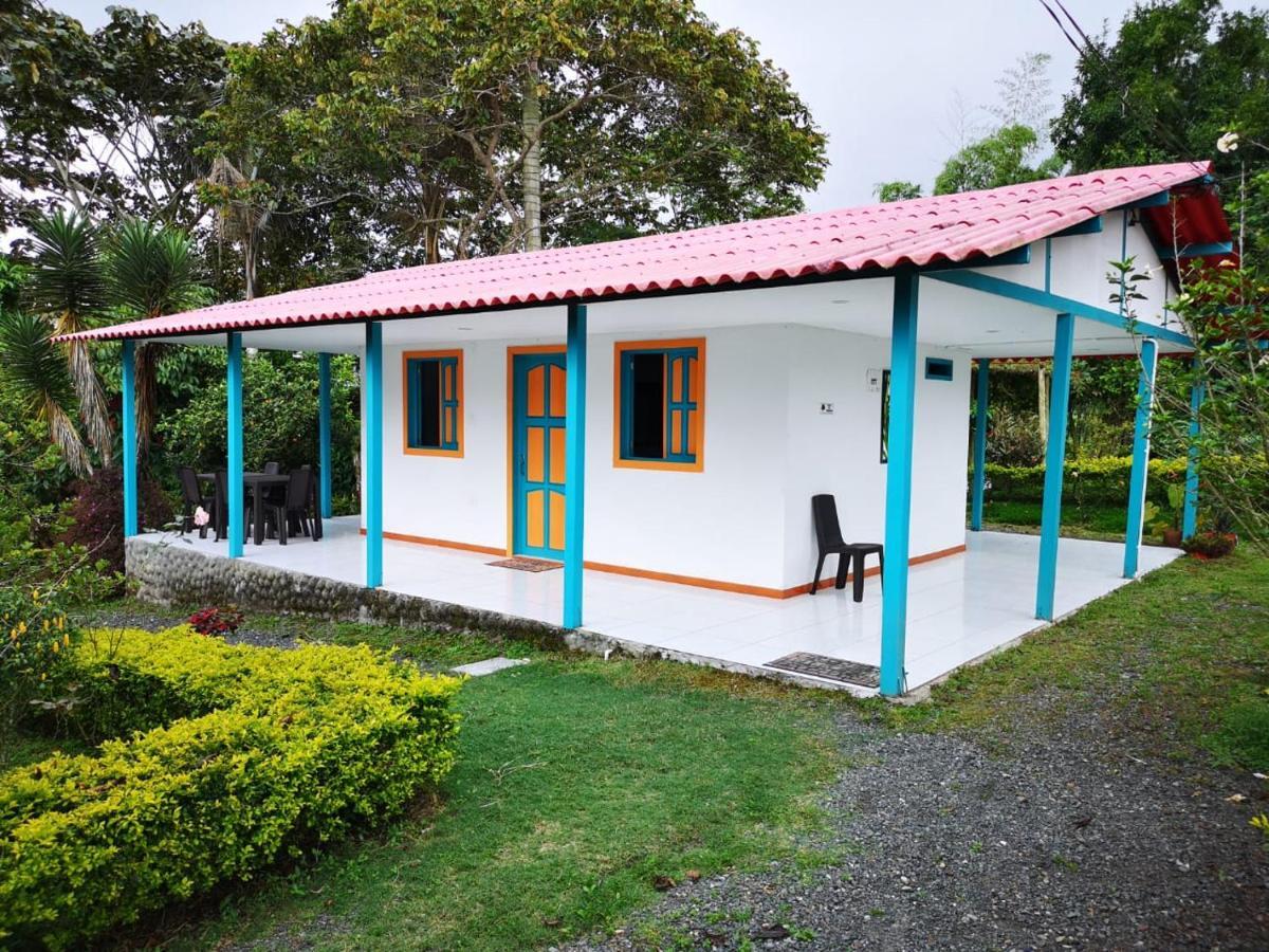Hostal Campestre El Santuario フィランディア エクステリア 写真